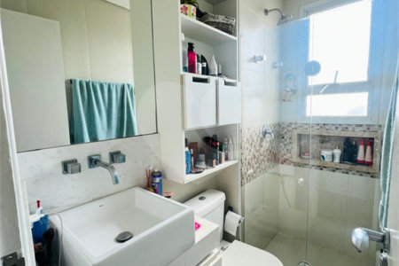 Apartamento à venda com 3 quartos, sendo 1 suíte, em Alto da Boa Vista, São Paulo, SP