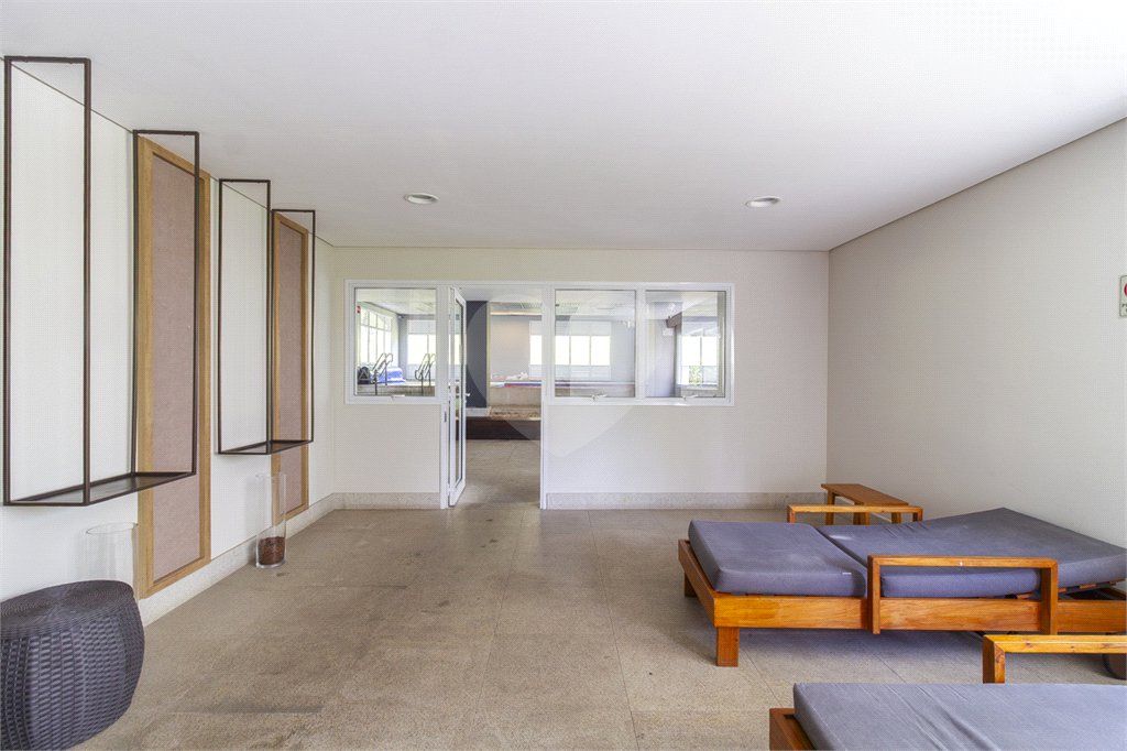 Apartamento à venda com 3 quartos, sendo 1 suíte,  em Jardim Vazani, São Paulo, SP