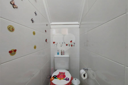 Casa à venda com 3 quartos, sendo 2 suítes,  em Jardim Lallo, São Paulo, SP