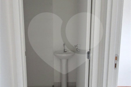 Apartamento à venda com 2 quartos em Parque Industrial Tomas Edson, São Paulo, SP