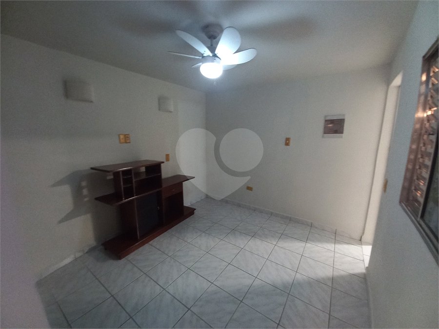 Casa de Vila para alugar com 1 quarto em Jardim Novo Taboão, São Paulo, SP