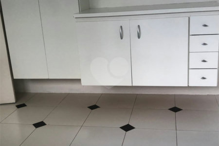 Sobrado à venda com 3 quartos, sendo 1 suíte,  em Panamby, São Paulo, SP
