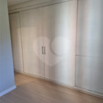 Apartamento à venda com 3 quartos, sendo 1 suíte,  em Cidade São Francisco, São Paulo, SP