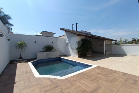 Casa à venda com 4 quartos, sendo 2 suítes, no condomínio Terras de Santa Adélia, Vargem Grande Paulista - SP