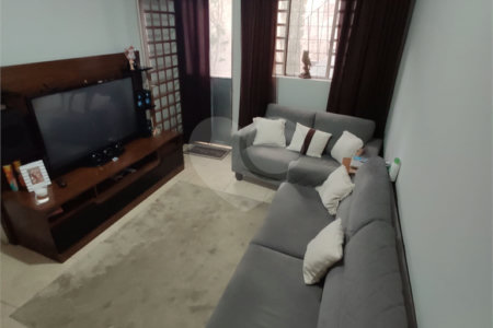 Sobrado à venda com 4 quartos, sendo 1 suíte, em Vila Maria Alta, São Paulo, SP