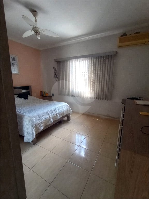 Casa à venda com 2 quartos, sendo 1 suíte, em Vila Domingues, Votorantim, SP