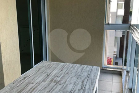 Apartamento à venda com 3 suítes em Santana, São Paulo, SP