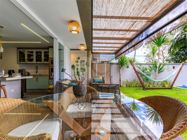 Casa à venda com 4 suítes no condomínio Premiere, São Paulo - SP