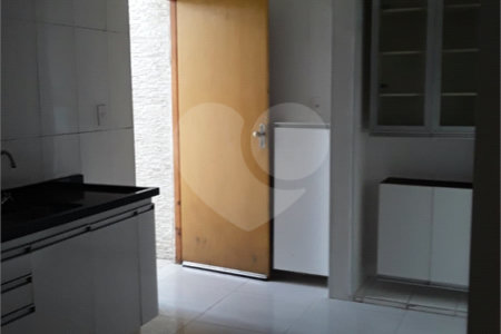 Casa à venda com 2 quartos, sendo 1 suíte, em Vila Gustavo, São Paulo, SP