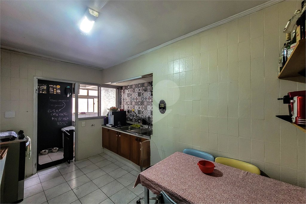 Apartamento à venda com 3 quartos, sendo 1 suíte,  em Vila Clementino, São Paulo, SP