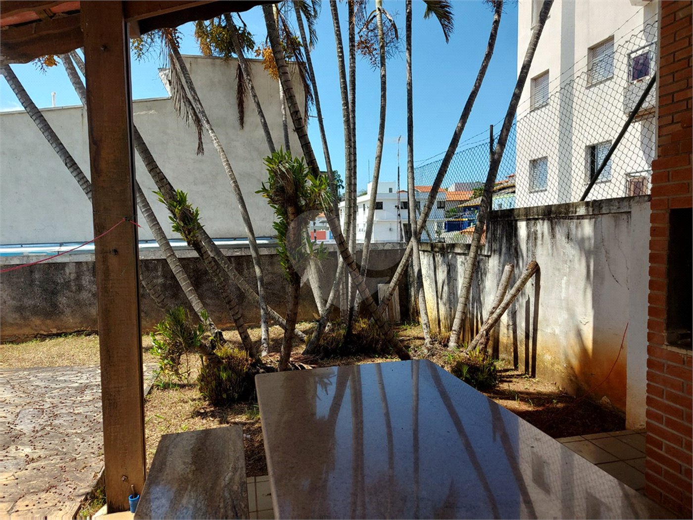 Sobrado à venda com 5 quartos, sendo 4 suítes, em Santa Rosa, Vinhedo, SP