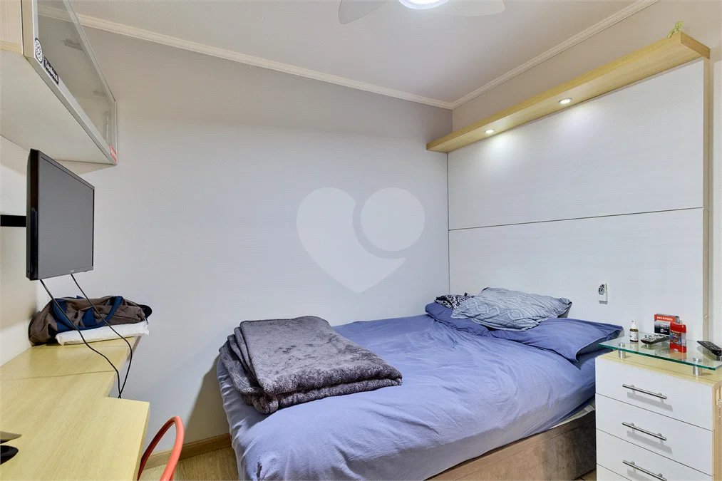 Apartamento à venda com 3 quartos, sendo 1 suíte, em Alto da Boa Vista, São Paulo, SP