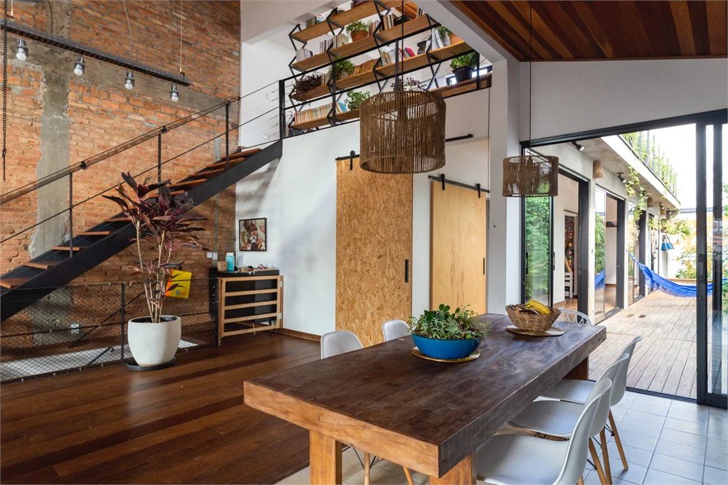 Casa Térrea à venda com 3 quartos, sendo 2 suítes, em Vila Ipojuca, São Paulo, SP
