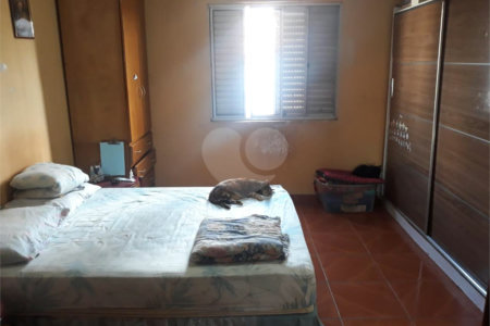 Sobrado à venda com 3 suítes em Vila Nivi, São Paulo, SP