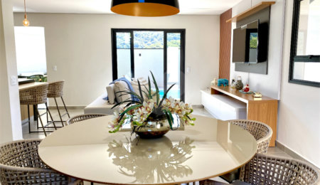Casa à venda com 3 quartos, sendo 2 suítes,  no condomínio Residencial Marchant Buarque, Atibaia - SP
