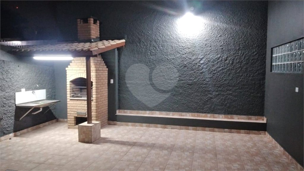 Sobrado à venda com 3 quartos, sendo 1 suíte, em Chora Menino, São Paulo, SP