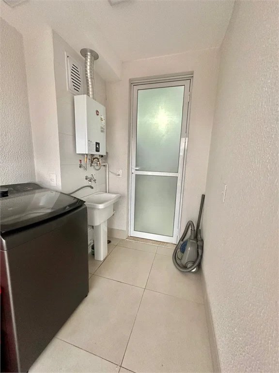 Apartamento à venda com 3 quartos, sendo 1 suíte,  em Vila Andrade, São Paulo, SP