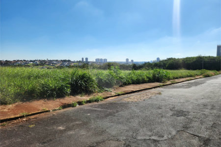 Terreno à venda em Jardim Quitandinha II, Araraquara, SP