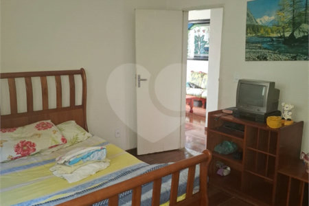 Casa à venda com 5 quartos em Santíssimo, Rio de Janeiro, RJ