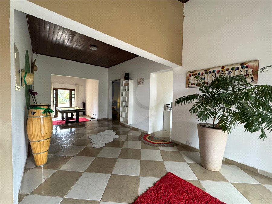Casa à venda com 3 quartos, sendo 1 suíte, no condomínio Haras São Luiz, Salto - SP
