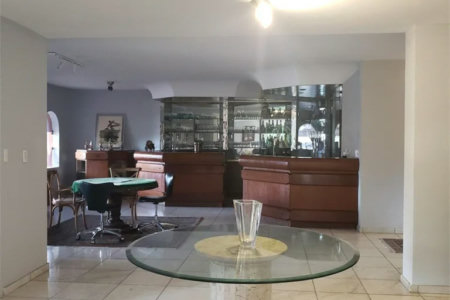 Casa à venda com 6 quartos, sendo 4 suítes, em Vila Sônia, São Paulo, SP