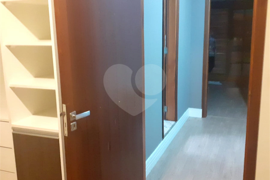 Sobrado à venda com 2 quartos em Santana, São Paulo, SP