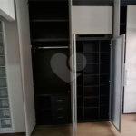Casa à venda com 2 suítes no condomínio Village Palmas, São Paulo - SP