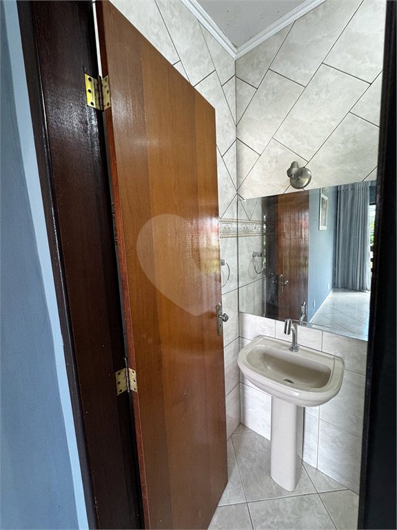 Casa à venda com 3 quartos, sendo 1 suíte, no condomínio Village da Posse, Rio de Janeiro - RJ