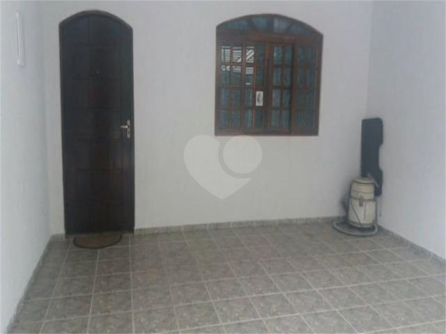 Sobrado à venda com 3 suítes em Jaraguá, São Paulo, SP