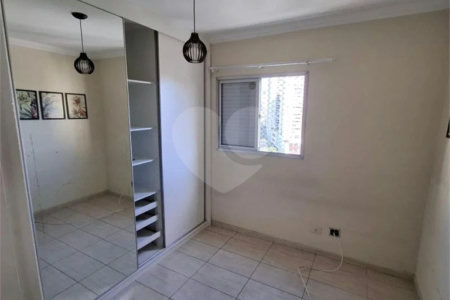 Apartamento à venda com 2 quartos em Vila Constança, São Paulo, SP