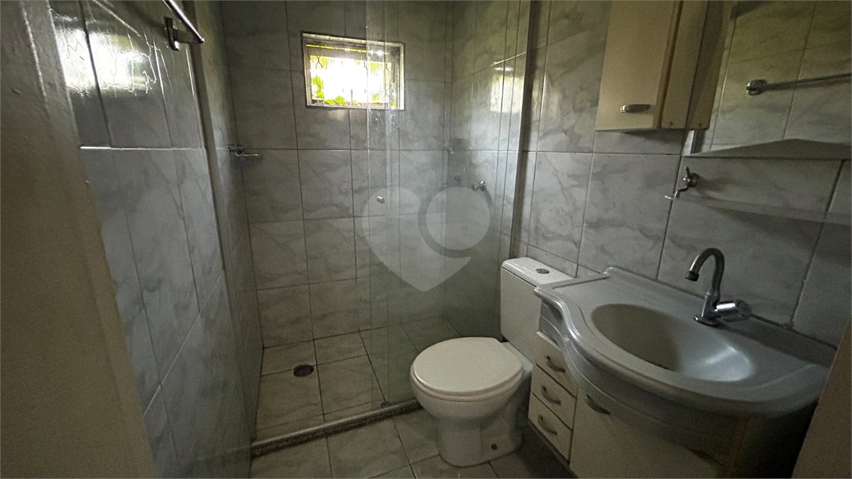 Sobrado à venda com 3 quartos, sendo 2 suítes, em Cidade São Francisco, São Paulo, SP