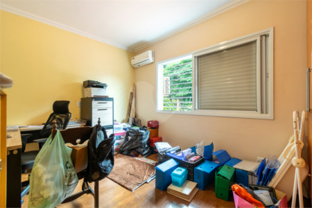 Casa à venda com 3 quartos, sendo 1 suíte,  em Vila Cordeiro, São Paulo, SP