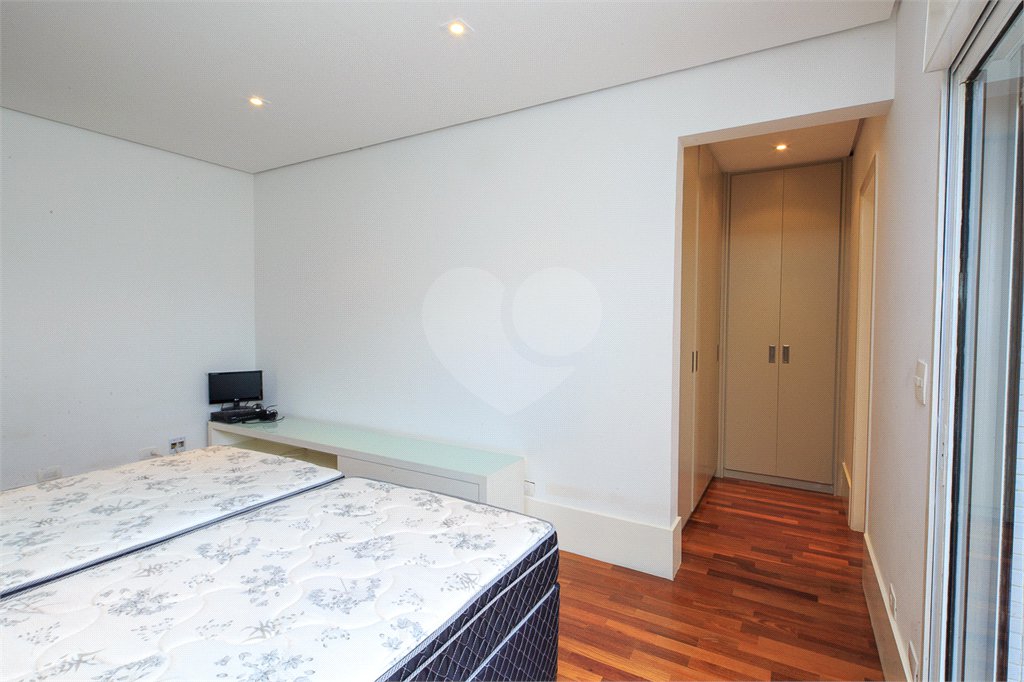 Apartamento à venda com 4 suítes em Alto da Boa Vista, São Paulo, SP