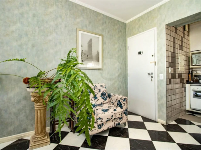 Apartamento à venda com 2 quartos em Moema, São Paulo, SP