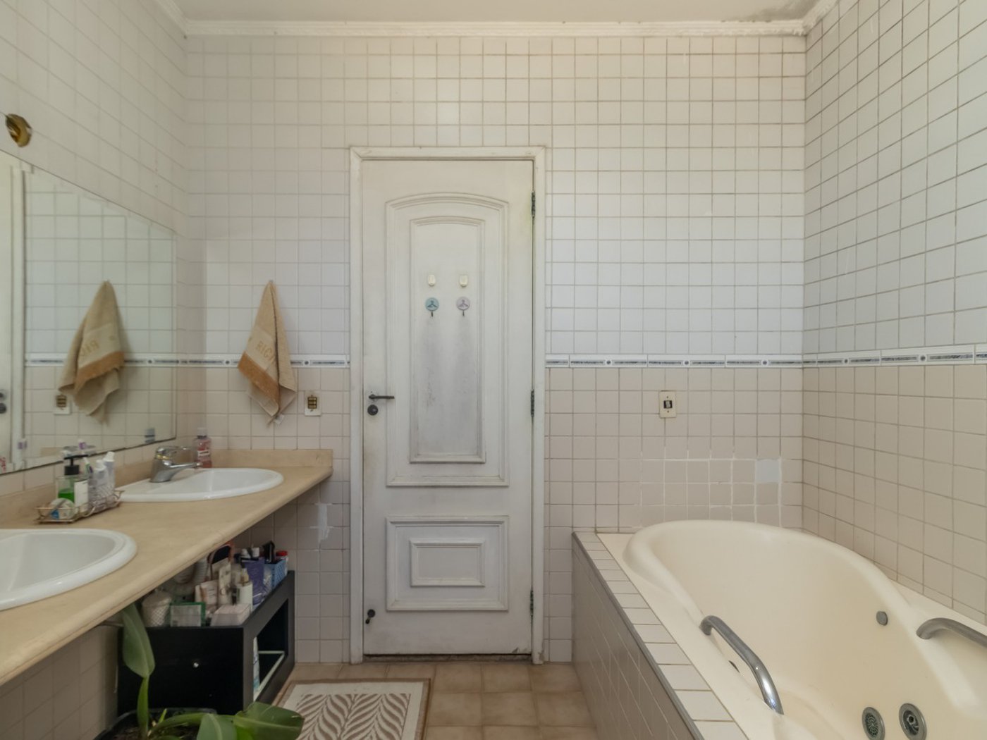 Sobrado para venda em Vila Indiana com 5 quartos, sendo 3 suítes, 500m²