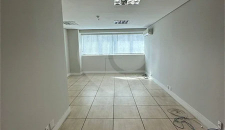 Sala à venda em Jardim Vazani, São Paulo, SP