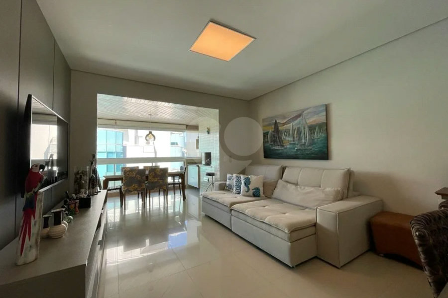 Apartamento à venda com 3 quartos, sendo 1 suíte,  em Riviera de São Lourenço, Bertioga, SP