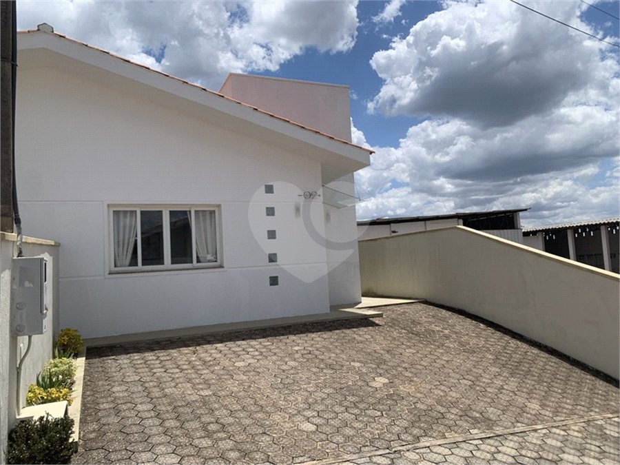 Casa 3 dormitórios - Condomínio MARF III - Bom Jesus dos Perdões