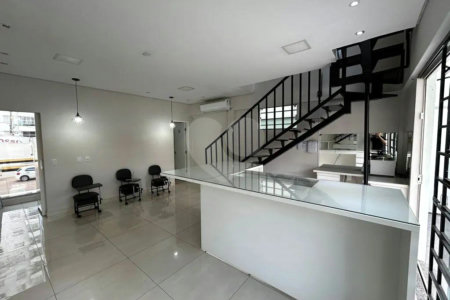 Prédio comercial á venda, com 88m2, em São Carlos-SP.