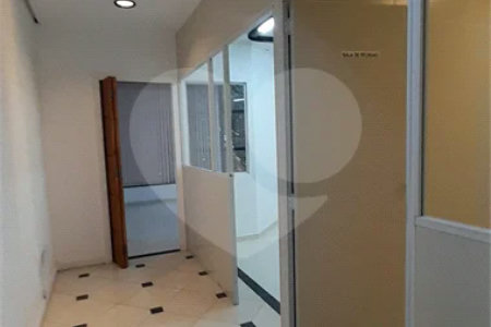**SALA COMERCIAL DE 80 M² NO BAETA NEVES | EXCELENTE CUSTO-BENEFÍCIO E LOCALIZAÇÃO ESTRATÉGICA**
