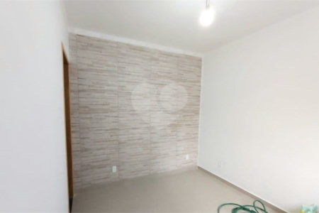 Casa a venda em Saude, com 95m2, 3 quartos (1 suíte) e 2 vagas.