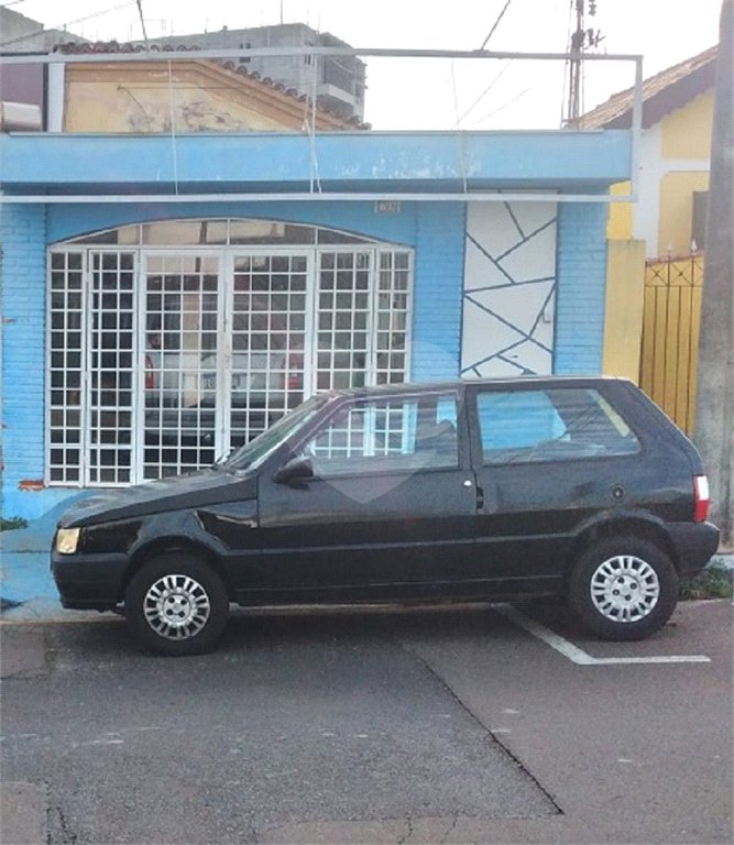 Casa Térrea com 3 dormitórios.