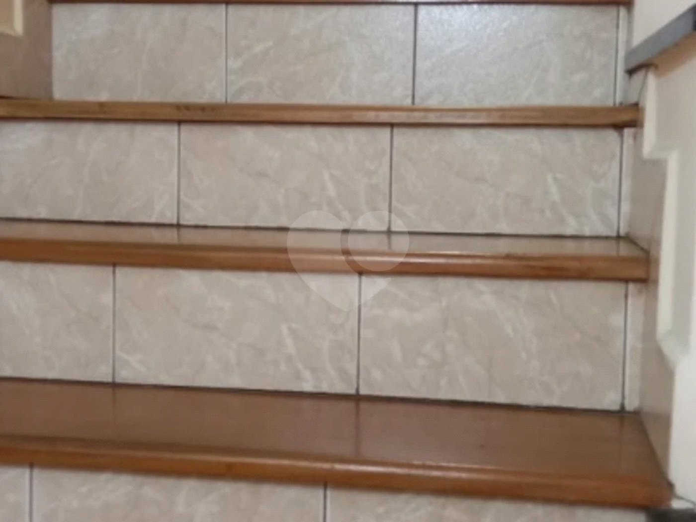 Sobrado comercial para locação em Perdizes | 160m² | 2 Andares | 7 Salas