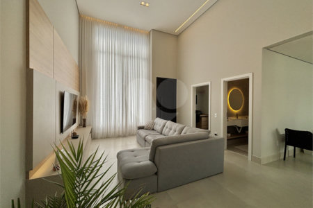 Indaiatuba - Sp - Condominio Maria Candida - R$ 2.250.000,00 - 3 suítes, sendo 1 master com closet e banheiro com duas cubas e dois chuveiros - Escritório - Piscina em Alvenaria aquecida e Hidro com Iluminação - Ar Condicionado instalado em todos os quartos, escritorio, sala e area gourmet