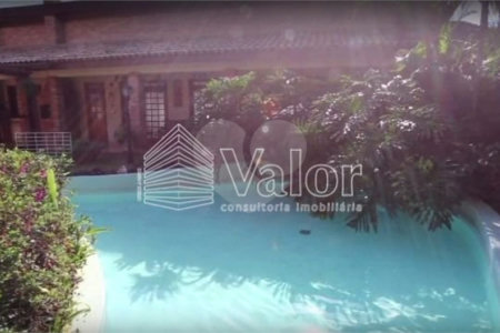 Casa em condomínio fechado
