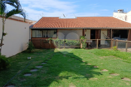 Casa á venda no Jardim Santa Felícia