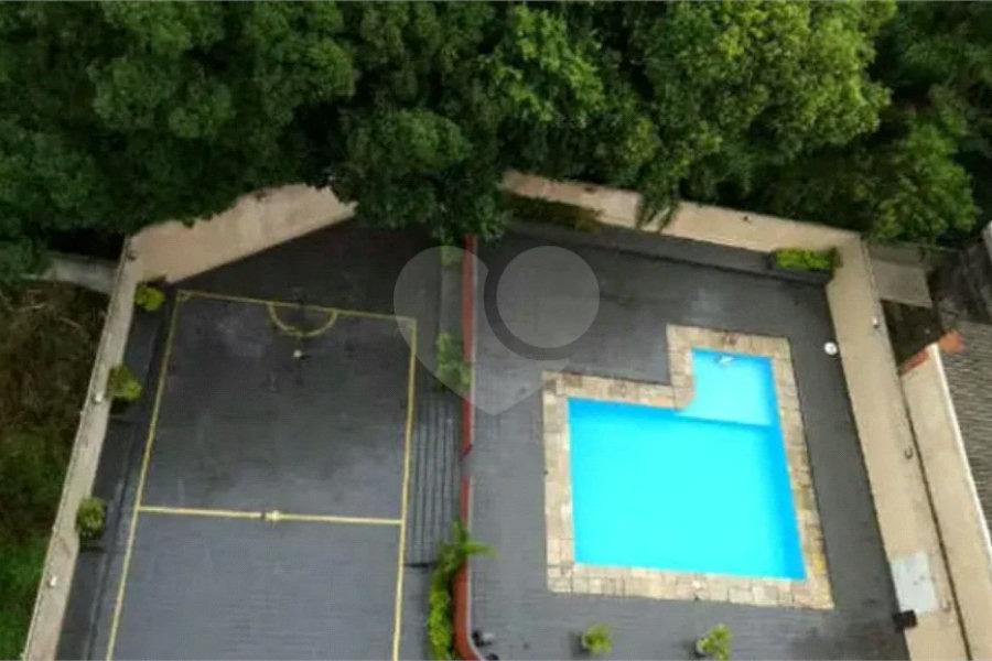 Apartamento à venda com 2 quartos, sendo 1 suíte,  em Jardim Itacolomi, São Paulo, SP