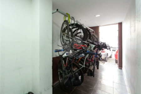 Apartamento na Mooca de 2 dormitórios, sala cozinha e banheiro, com portaria, academia e portaria.