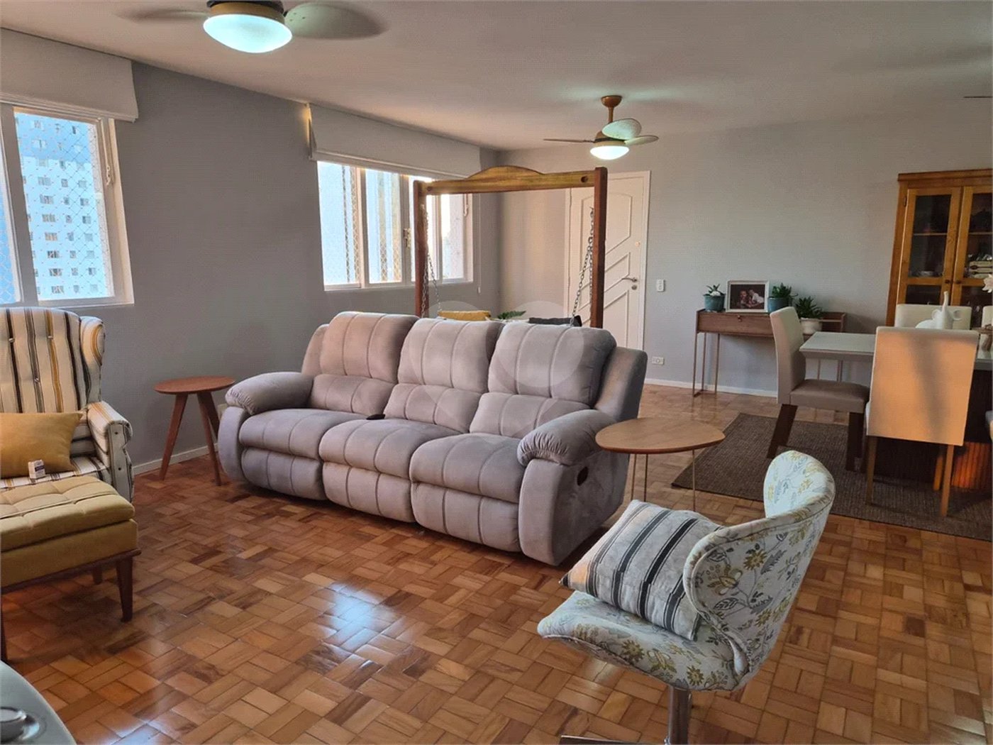 Apartamento à venda no Edifício Pedro Ometto, no coração de Piracicaba.