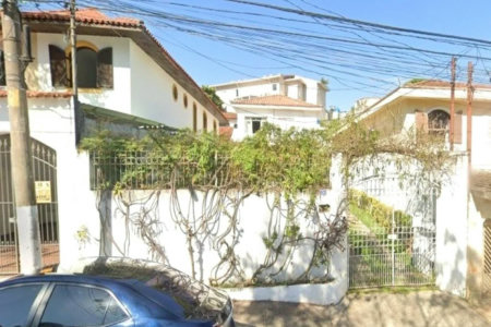 Excelente sobrado com 6 vagas de garagem e piscina próximo ao Metrô Vila Sônia - Jardim Peri Peri